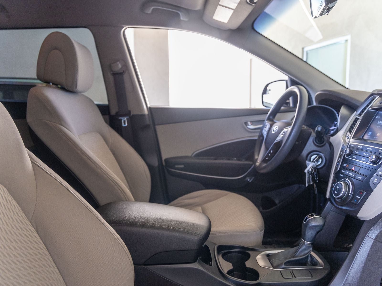 2018 Hyundai SANTA FE SE