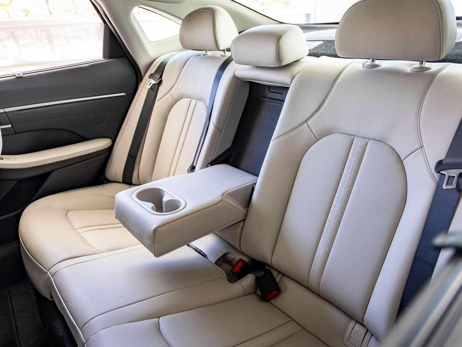 2021 Hyundai SONATA HYBRID Limited