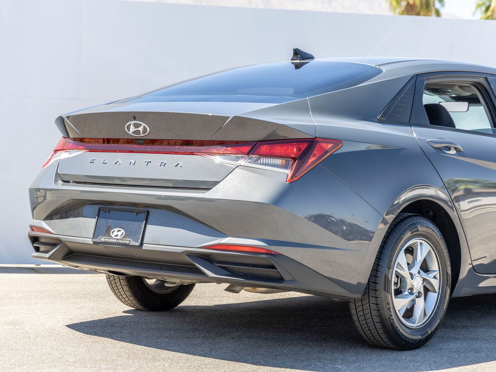2023 Hyundai ELANTRA SE
