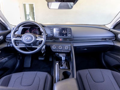 2023 Hyundai ELANTRA SE