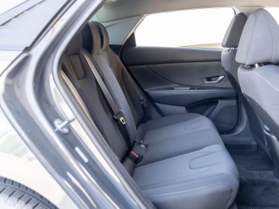 2023 Hyundai ELANTRA SE