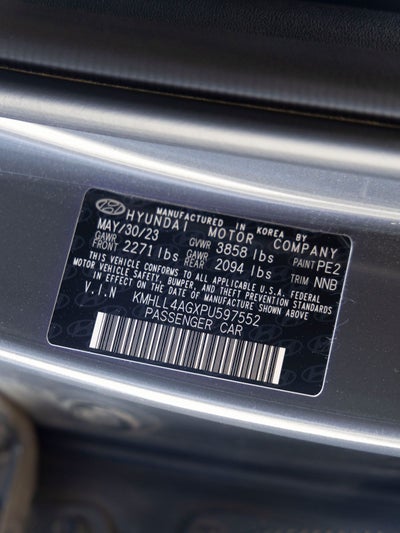 2023 Hyundai ELANTRA SE