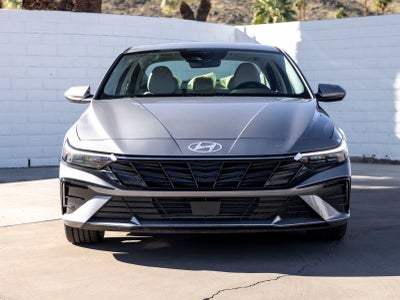 2025 Hyundai ELANTRA Limited