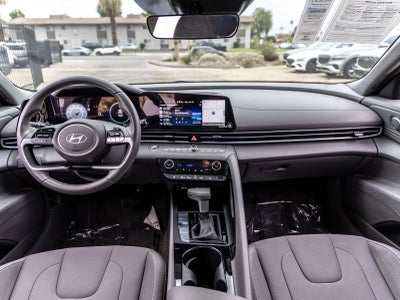 2025 Hyundai ELANTRA SEL Convenience