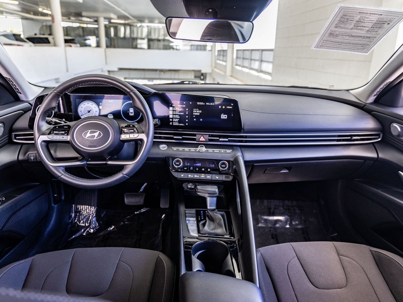 2025 Hyundai ELANTRA SEL Convenience
