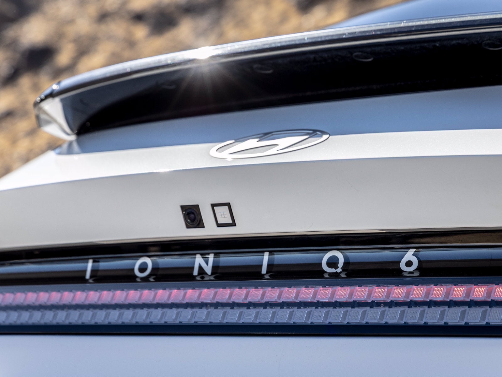 2024 Hyundai IONIQ 6 SE