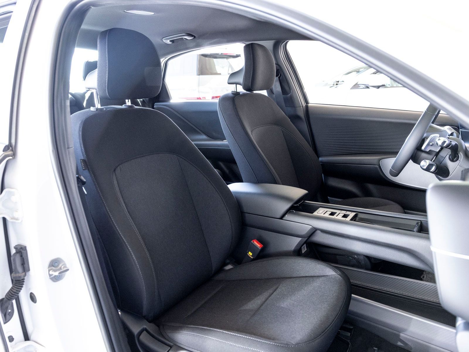 2025 Hyundai IONIQ 6 SE