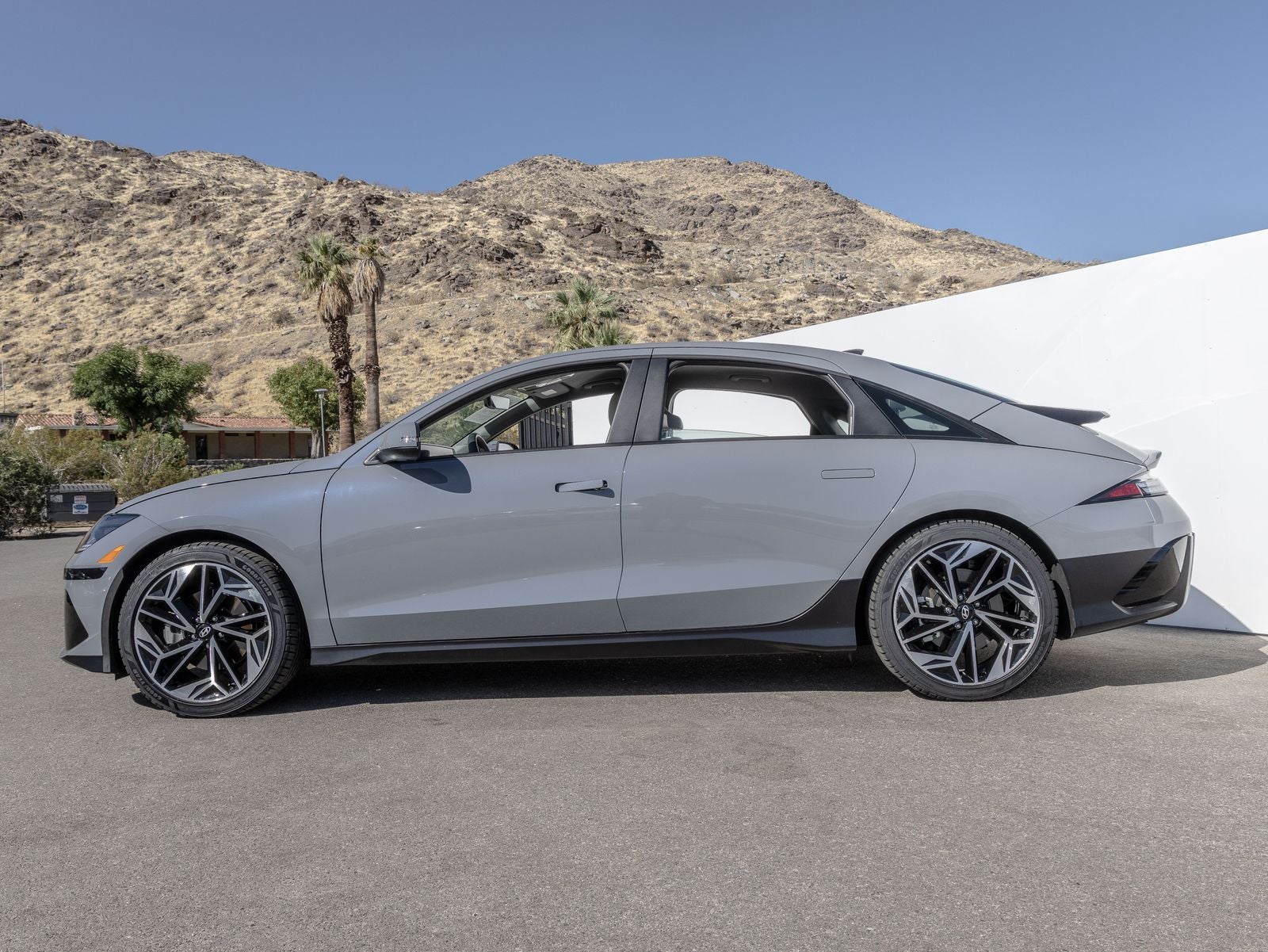 2024 Hyundai IONIQ 6 SEL