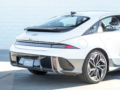 2025 Hyundai IONIQ 6 SEL