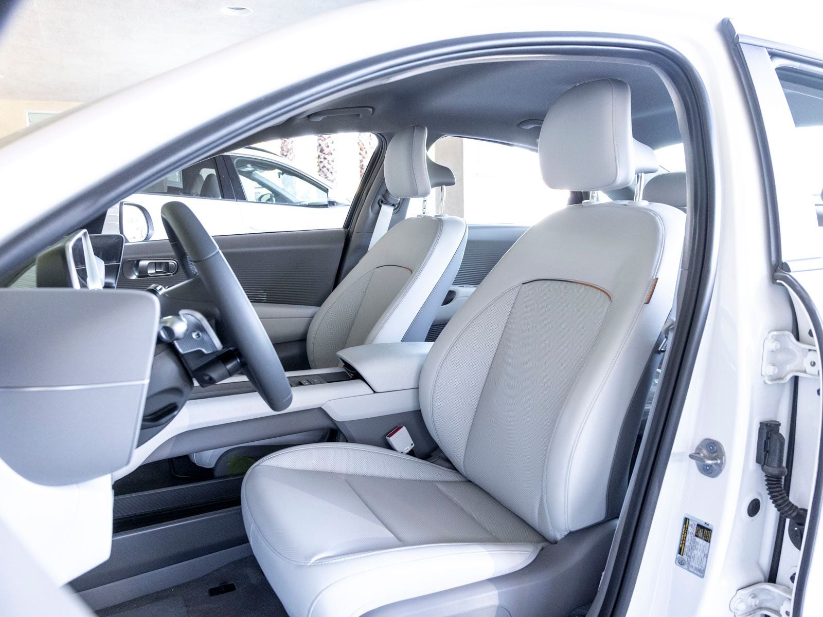 2025 Hyundai IONIQ 6 SEL