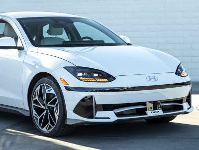 2025 Hyundai IONIQ 6 SEL