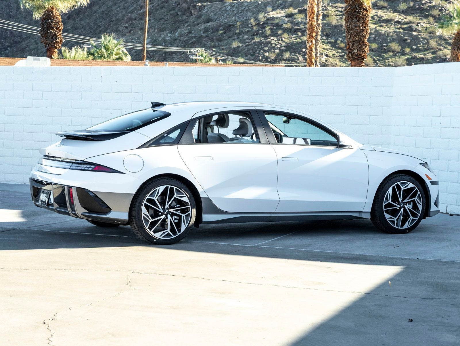 2025 Hyundai IONIQ 6 SEL