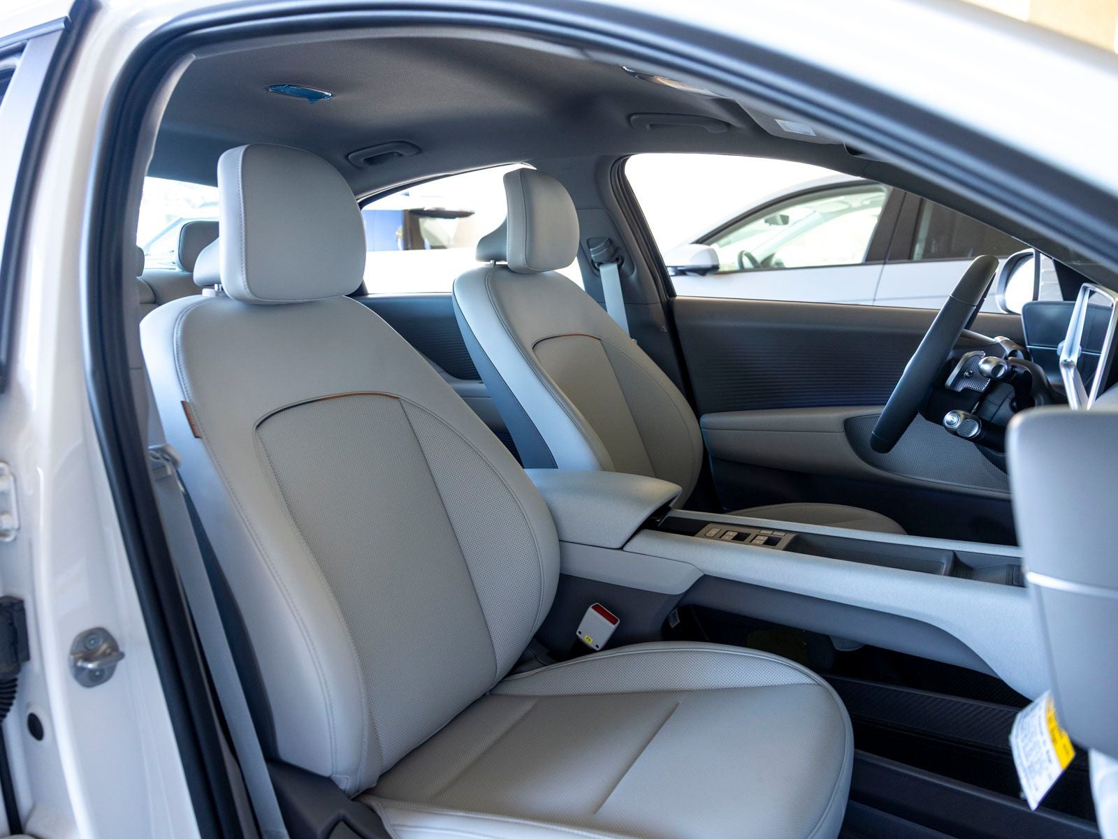 2025 Hyundai IONIQ 6 SEL