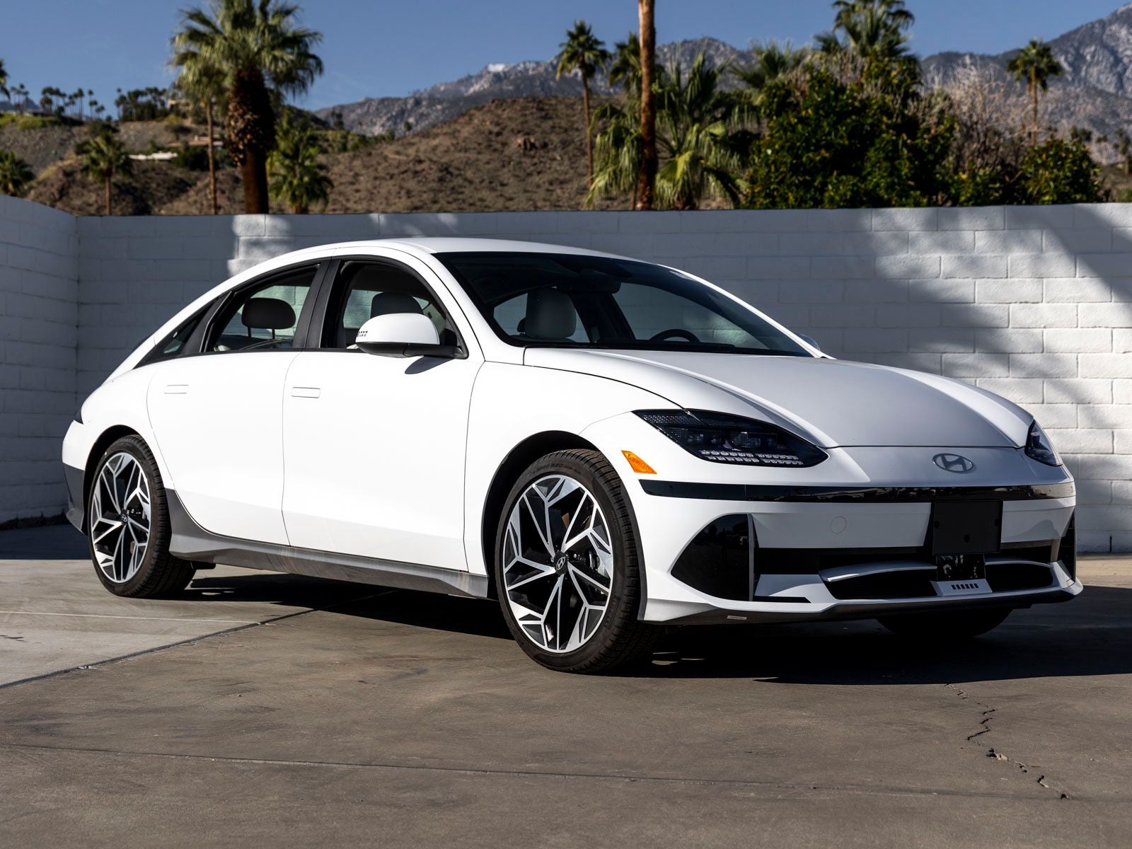 2025 Hyundai IONIQ 6 SEL