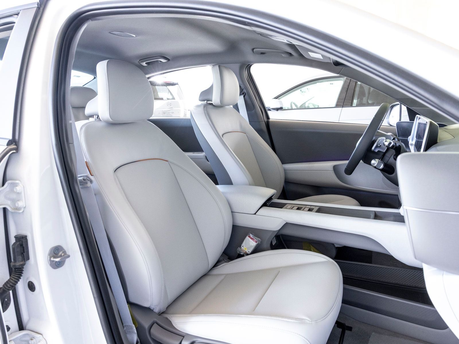 2025 Hyundai IONIQ 6 SEL