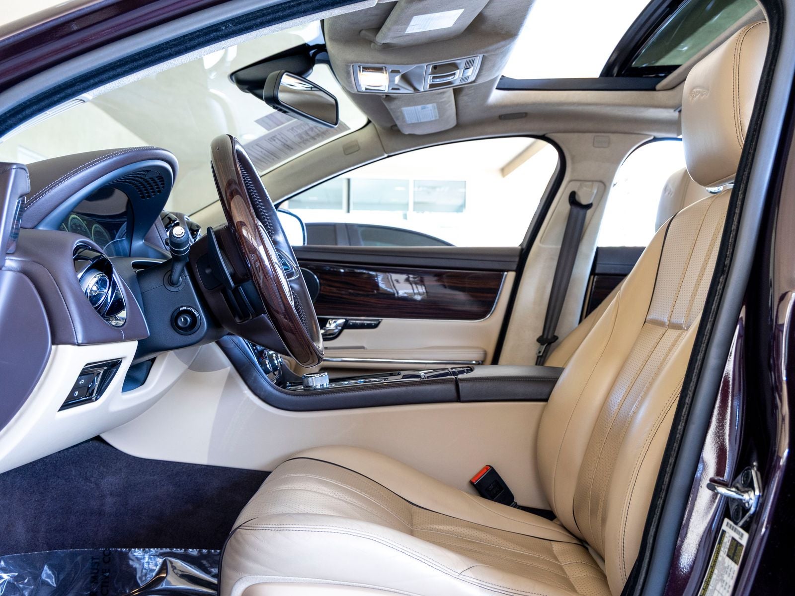 2012 Jaguar XJ XJL Portfolio