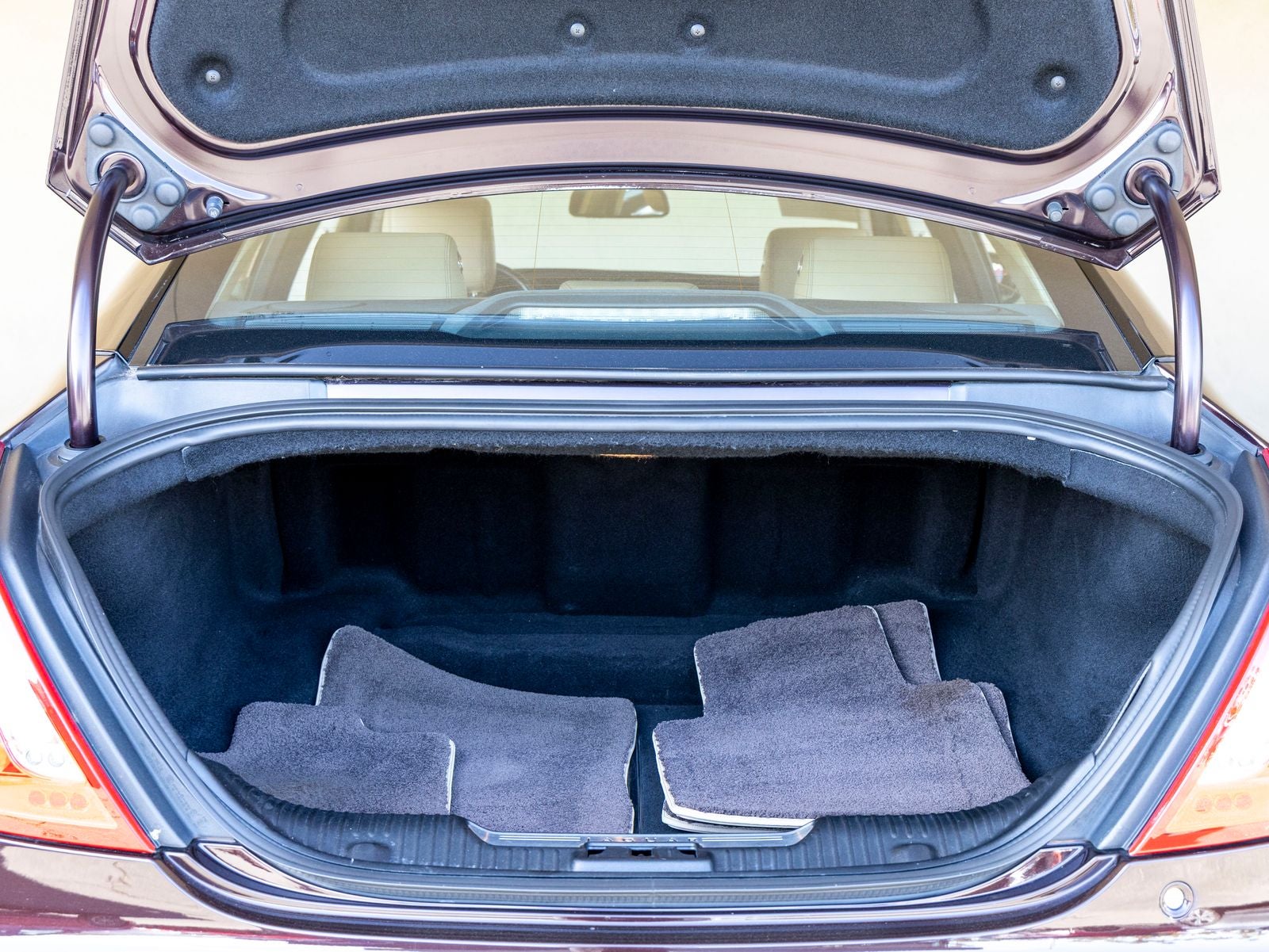 2012 Jaguar XJ XJL Portfolio