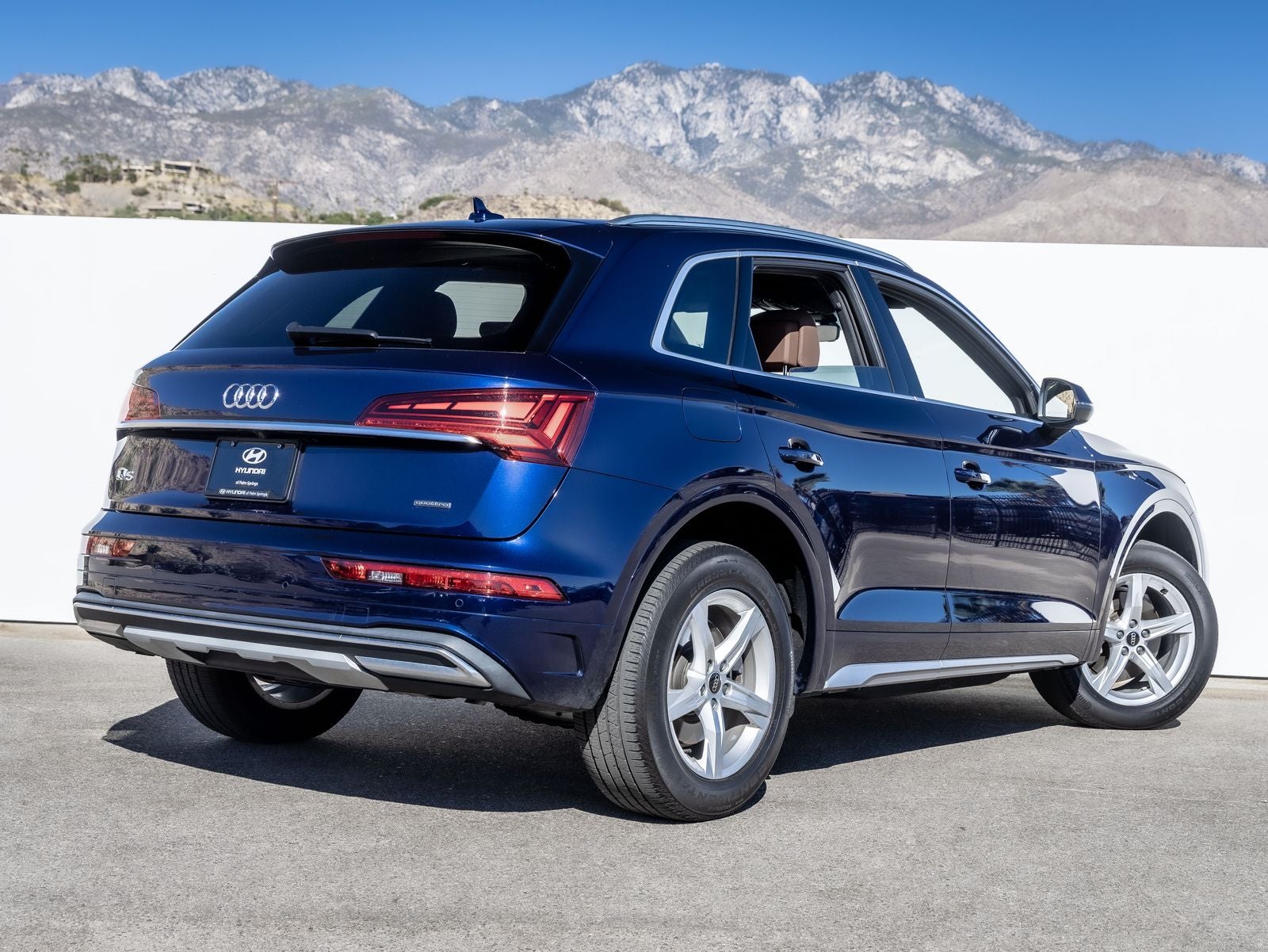2023 Audi Q5 40 Premium quattro