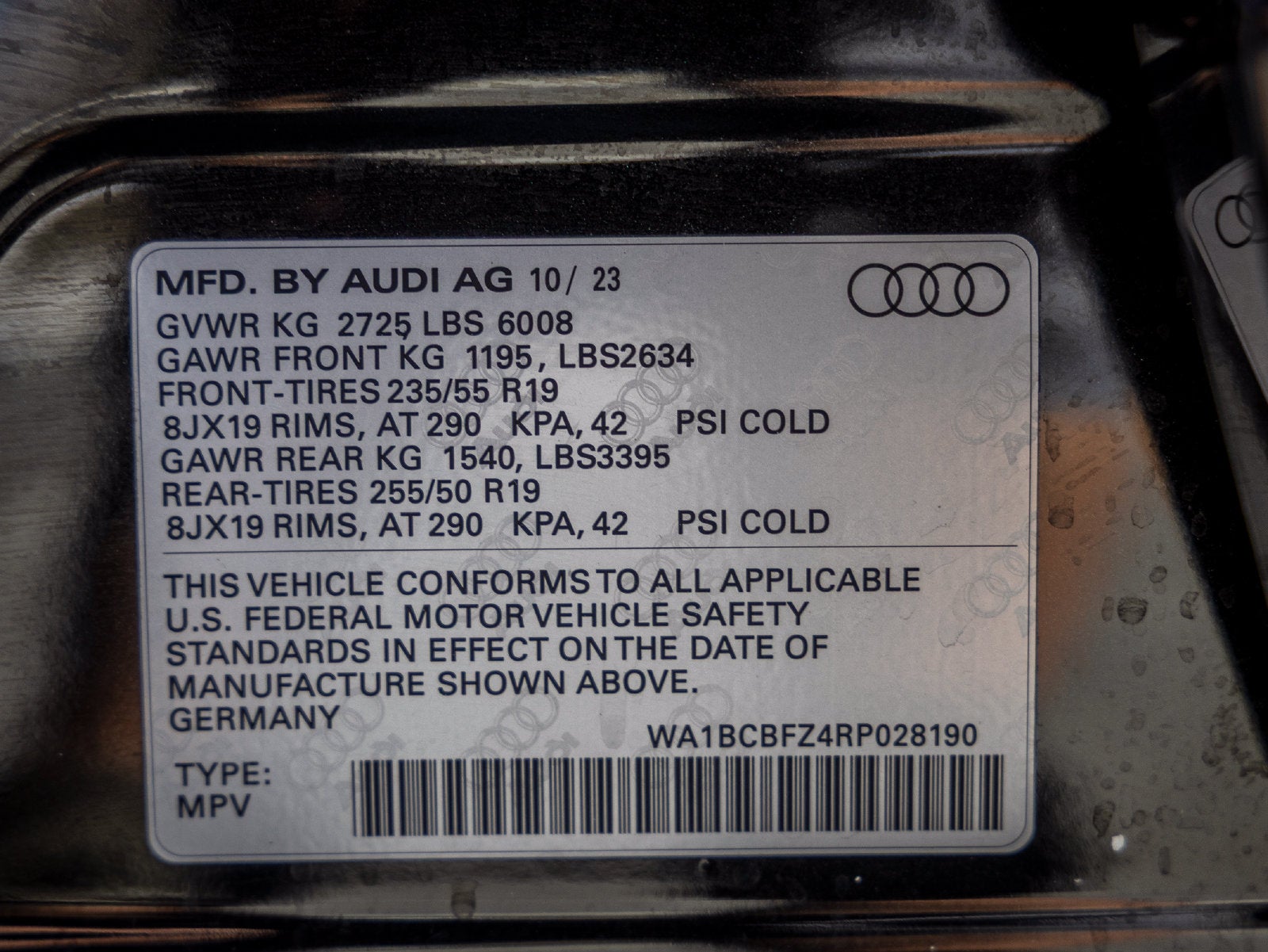 2024 Audi Q4 e-tron Premium Plus