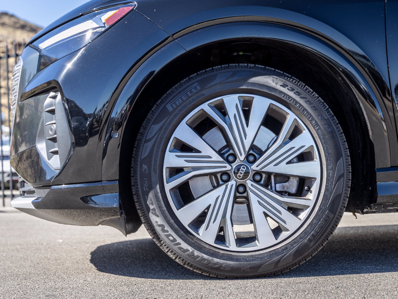 2024 Audi Q4 e-tron Premium Plus